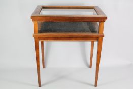 Mahogany-Effect Vitrine