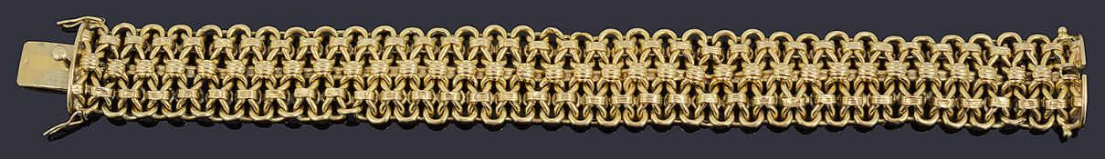 An attractive Continental 18ct articulated bracelet