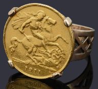 A George V half sovereign ring