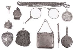 A small collection of silver items of vertu