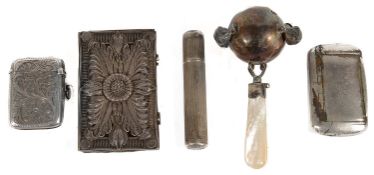 A mixed lot of silver vertu to include a Victorian silver snuff box