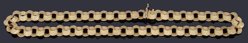 An 18ct gold bark textured oval link necklace, circa 1970s