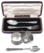 A mixed of silver to include a pair of Thai niello decorated napkin rings