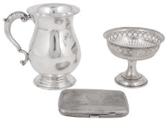 A mixed lot of silver to include a George VI half pint tankard