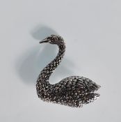 A detailed silver brooch in the form of a swan having a roller clasp. Weighs 9.2g. Measures 3.5cm
