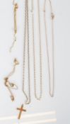 A group of five 9ct yellow gold necklace chains with four having spring ring clasps. Varying