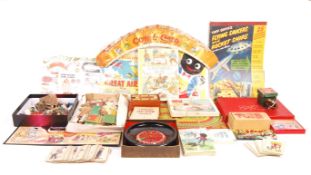 ASSORTED VINTAGE GAMES AND NOVELTIES