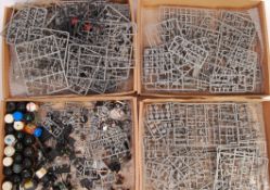 COLLECTION OF ASSORTED WARHAMMER UNPAINTED FIGURES
