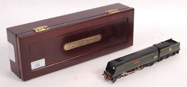 HORNBY 00 GAUGE CODE 3 / CUSTOM BOURNEMOUTH BELLE LOCO