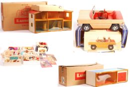 INCREDIBLE LARGE COLLECTION OF VINTAGE LUNDBY DOLLS HOUSE ITEMS