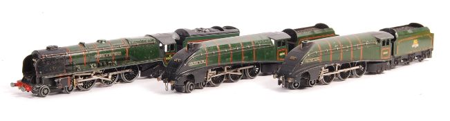 COLLECTION OF THREE VINTAGE HORNBY DUBLO ENGINES