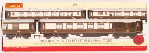 HORNBY 00 GAUGE BOXED SET ' BOURNEMOUTH BELLE '