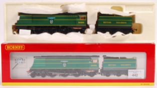 HORNBY SUPER DETAIL 00 GAUGE RAILWAY MODEL LOCOMOTIVE