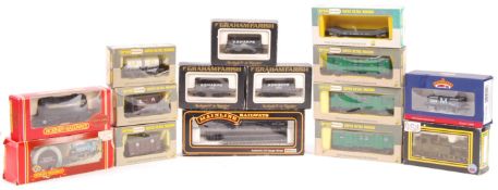 COLLECTION OF ASSORTED 00 GAUGE MODEL ROLLING STOCK