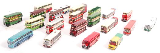 COLLECTION OF CORGI 1/76 SCALE DIECAST MODEL BUSES