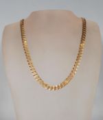 A good English hallmarked 9ct yellow gold flat link chain necklace having a lobster claw clasp.