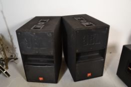 Hi - Fi - A very large pair of JBL floor standing speakers model MPro MP255S with carrying handles