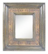 20TH CENTURY ANTIQUE STYLE ITALIAN PAINTED FRAME W
