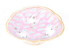 EARLY 19TH CENTURY RED CRESTED CRANE CHINESE FOOTED TAZZA