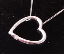 9CT WHITE GOLD HEART SHAPED PENDANT AND BACK CHAIN