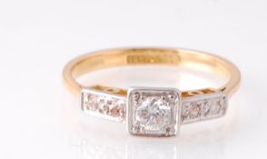 An 18ct Gold Art Deco Diamond Ring