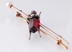 A French 18ct Gold platinum Garnet Bug Brooch Pin