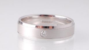 9CT WHITE GOLD AND DIAMOND WEDDING BAND RING