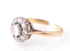 18CT GOLD AND DIAMOND CLUSTER RING