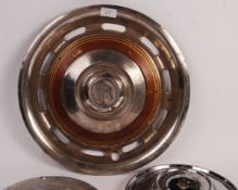 ASSORTED CLASSIC CAR AUTOMOBILIA HUB CAPS