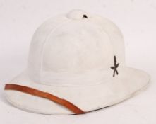 RARE WWII GURKHA BRITISH AIRBORNE UNIT PITH HELMET