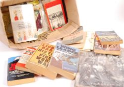 COLLECTION OF ASSORTED MILITARIA / WAR RELATED BOO