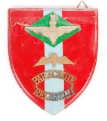 UNUSUAL WWII BRITISH PARACHUTE REGIMENT CAP BADGE