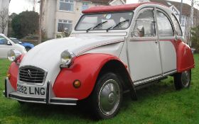 1987 CITROEN 2CV 6 SPECIAL DOLLY IN RED & WHITE - MOT TIL MAY 2020