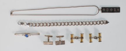 A selection of silver dress jewellery to include,