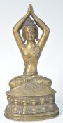 ANTIQUE TIBETAN BRONZE STATUE DEPICTING A SEATED B