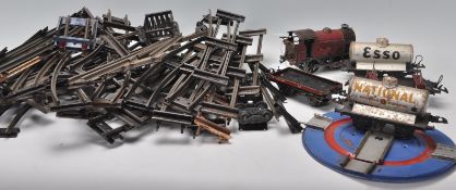 A group of vintage Hornby by Meccano 00 gauge train set model railway pieces to include a type 101