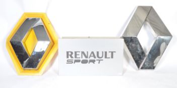 ORIGINAL 1990'S RENAULT CAR BADGE SHOWROOM LIGHT BOX SIGNS