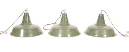 20TH CENTURY VINTAGE INDUSTRIAL ENAMEL PENDANT LIGHTS