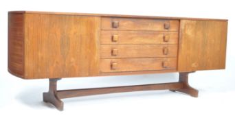 1970'S RETRO VINTAGE TEAK WOOD SIDEBOARD CREDENZA