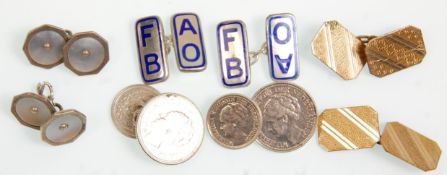 A group of four pairs of vintage gentleman's cufflinks to include a pair of 15ct gold fronted