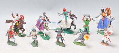 A group of vintage Britains made Swoppet plastic soldiers / figures - all Knights. Together with