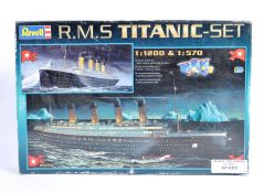 ORIGINAL REVELL RMS TITANIC PLASTIC MODEL KIT SET