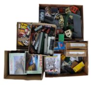 LARGE COLLECTION OF 00 GAUGE MODEL RAILWAY ACCESSORIES