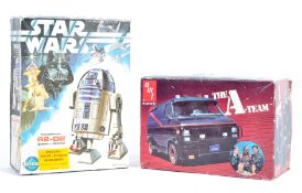 TWO ORIGINAL VINTAGE 1980'S MODEL KITS STAR WARS A TEAM