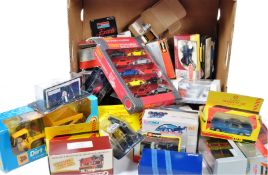 LARGE COLLECTION OF ASSORTED SCALE DIECAST MODELS