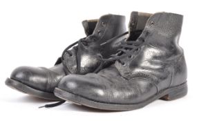 UNIFORMS AND FANCY DRESS - A PAIR OF WWII SOLDIERS HOBNAIL BOOTS.