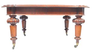 19TH CENTURY VICTORIAN MAHOGANY EXTENDING DINING TABLE