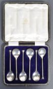 CASED SET OF ELKINGTON HALLMARKED SILVER COFFEE OR TEA SPOONS.