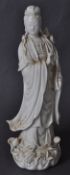 19TH CENTURY CHINESE ANTIQUE PORCELAIN FIGURE OF GUANYIN