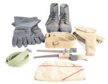 COLLECTION OF ASSORTED WWII & LATR BRITISH ARMY UNIFORM ITEMS